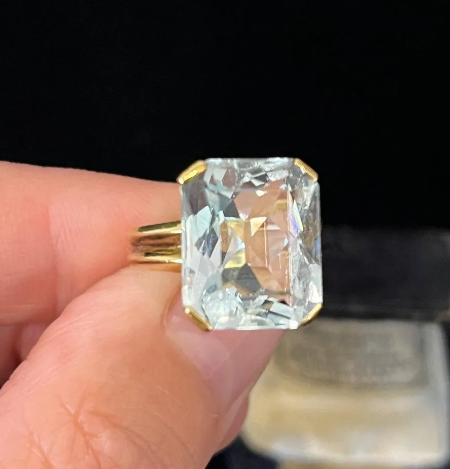 1940s Rectangular Cut 9.00ct Aquamarine Ring