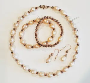 Blush Pearl & Rose Gold Necklace