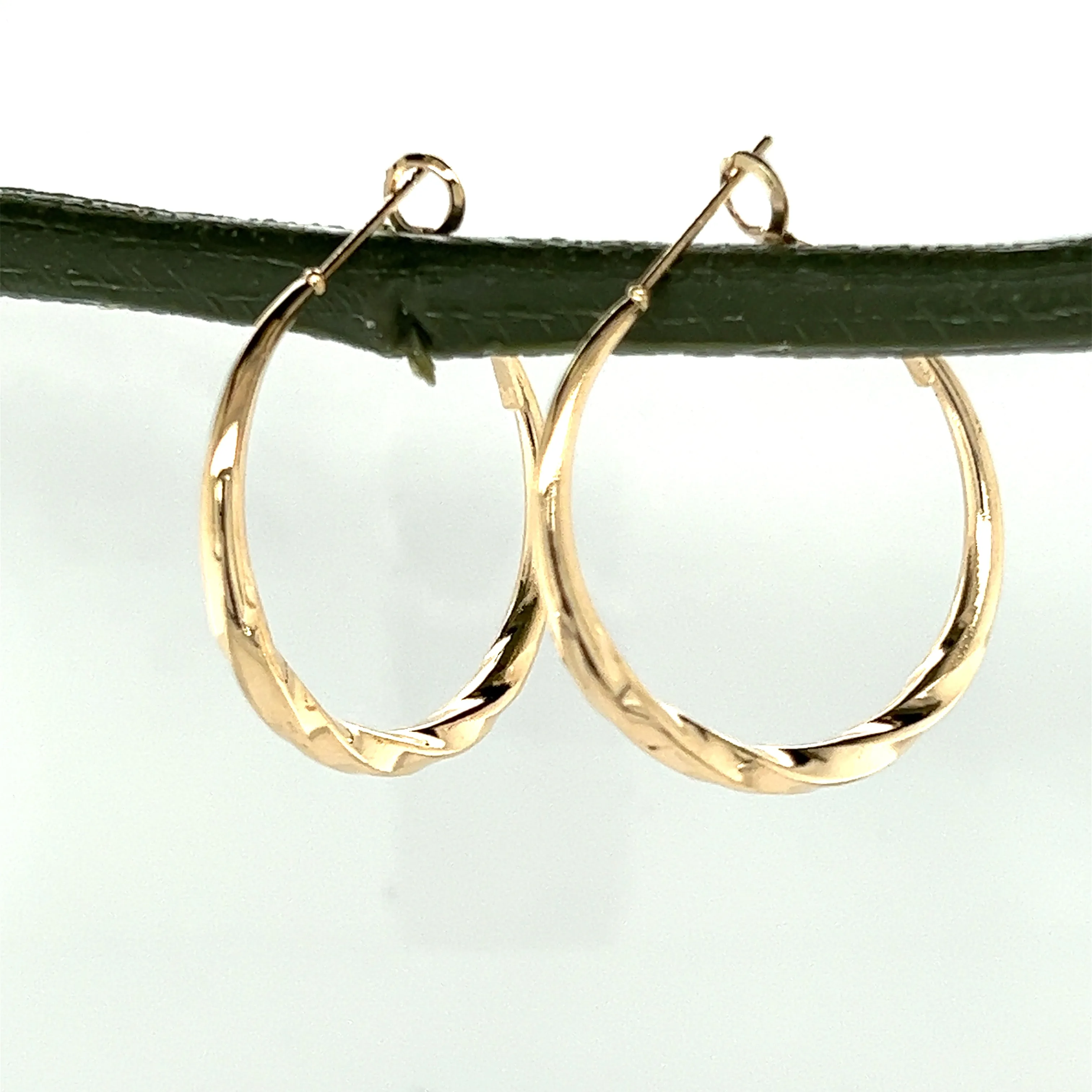 Classic Twisted Everyday Hoop Earring