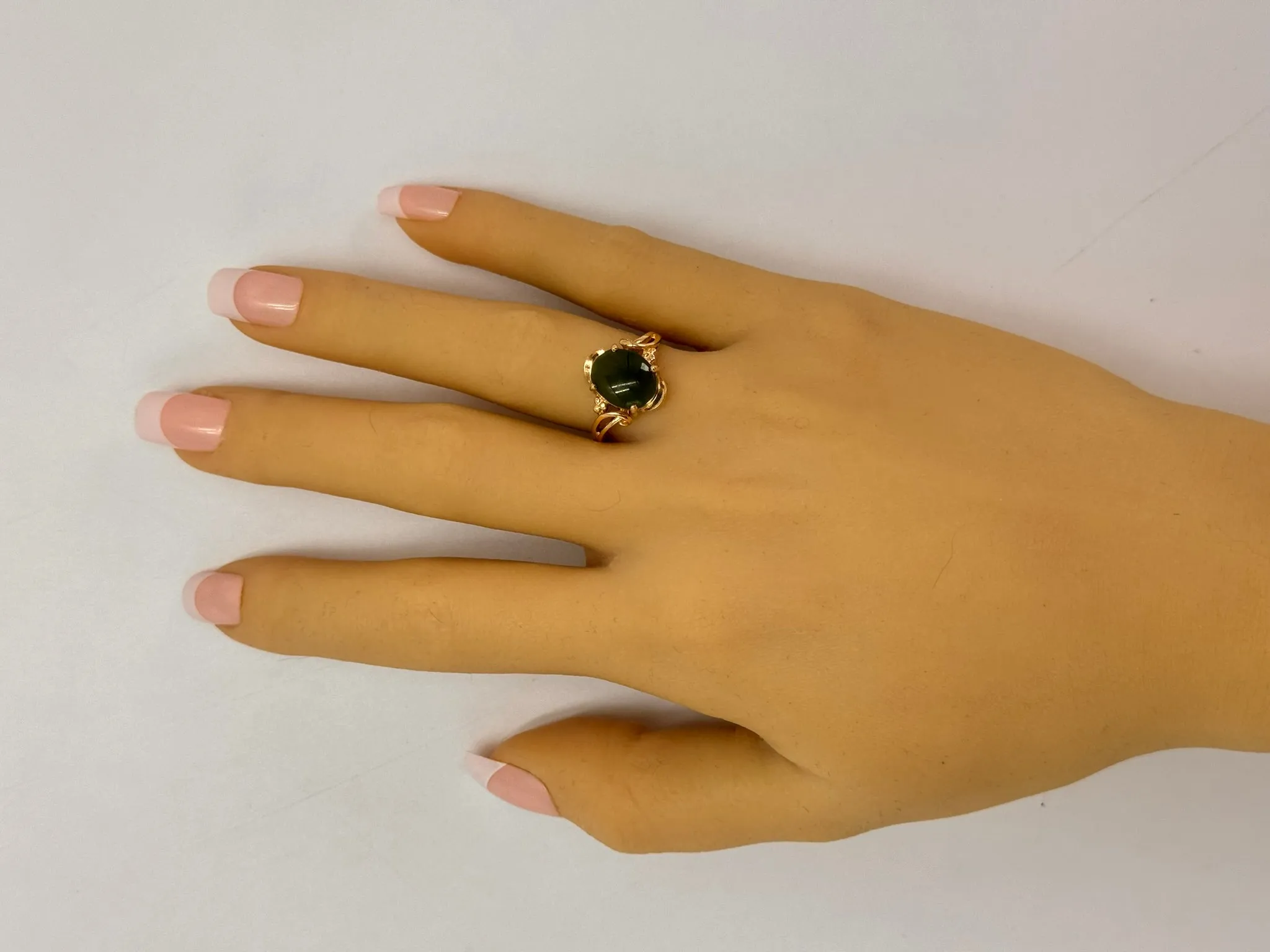 Elegant 9ct Yellow Gold Nephrite Jade Ring - Timeless Beauty