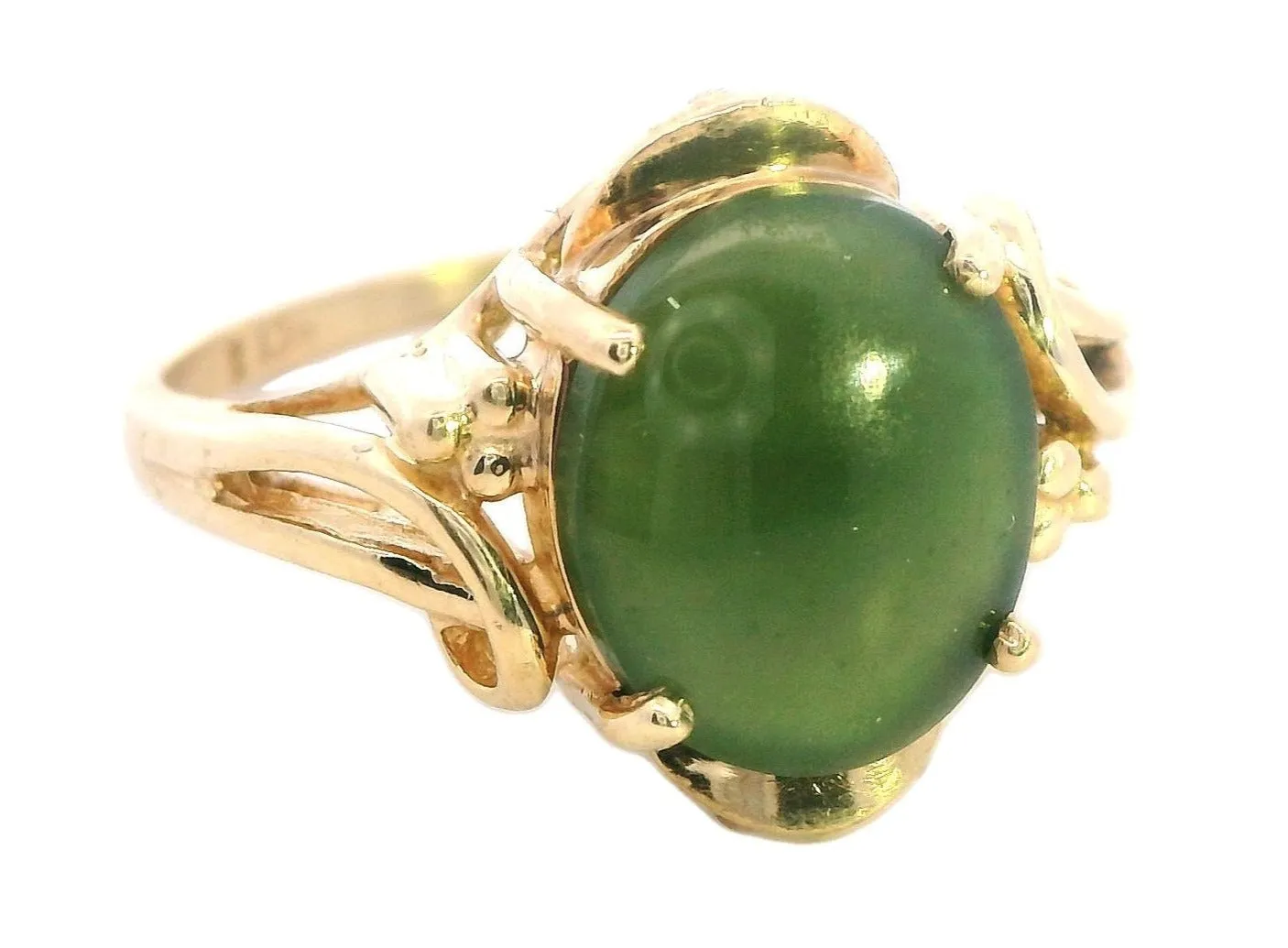 Elegant 9ct Yellow Gold Nephrite Jade Ring - Timeless Beauty