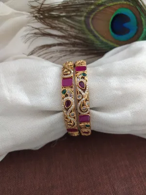 Exquisite Peacock Design Antique Kemp Bangles with Zircon Stones