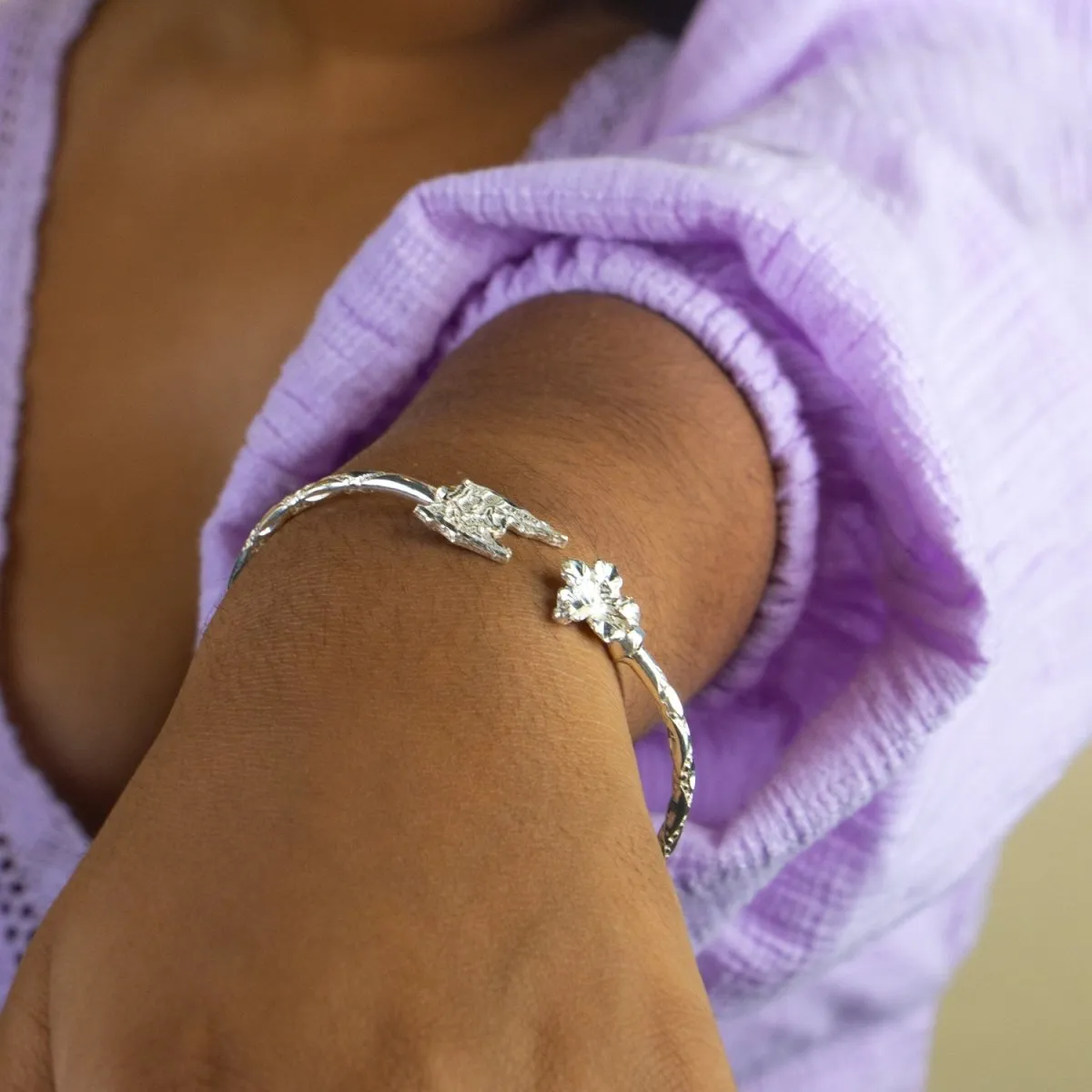 Light Trinidad Map and Hibiscus Flower Bangle with Diamante Pattern