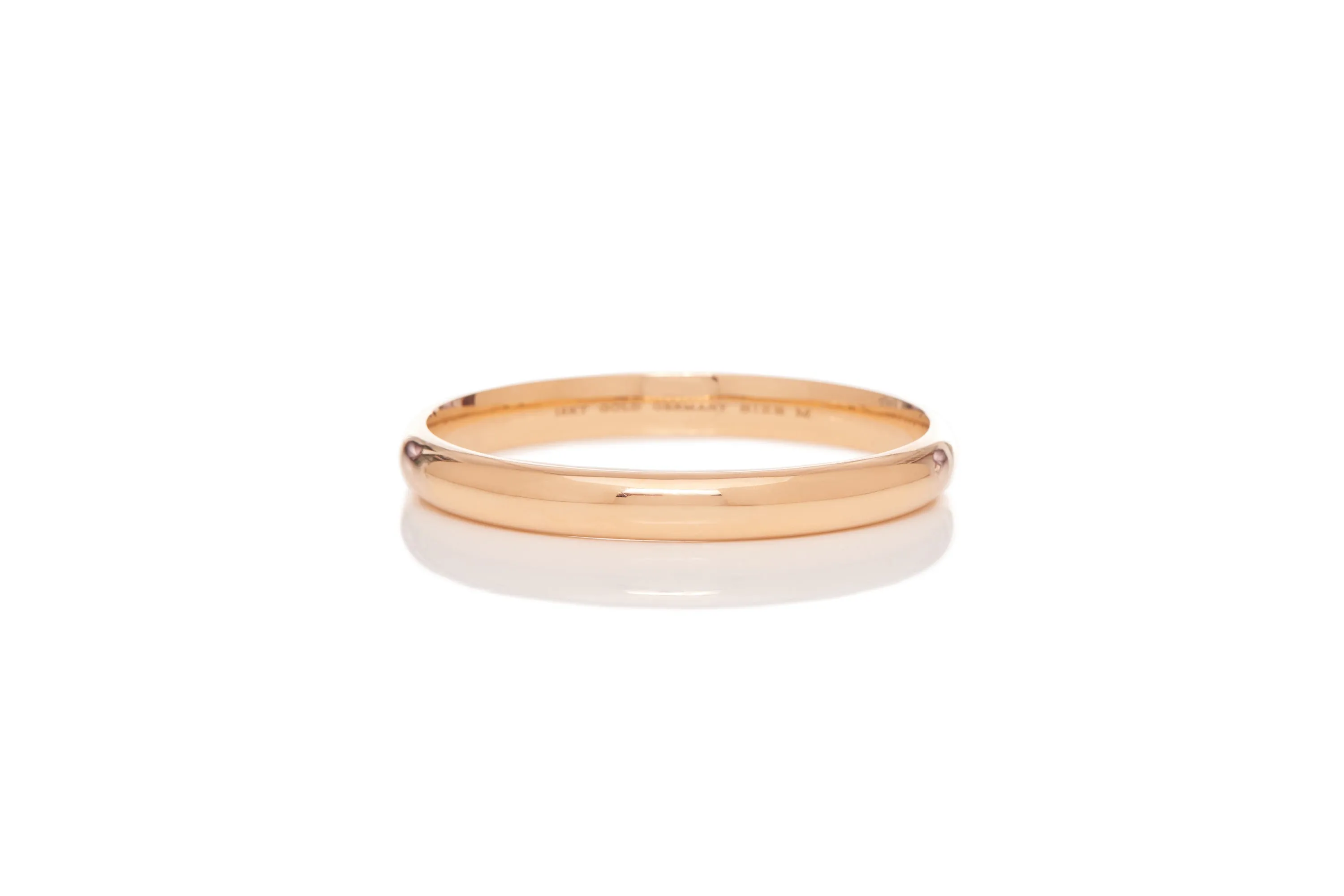 Vitreous Ivory Enamel & 18K Gold Bangle